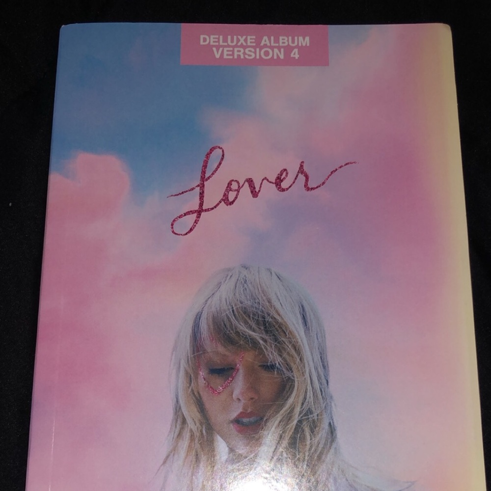 Taylor Swift deluxe lover album version 4